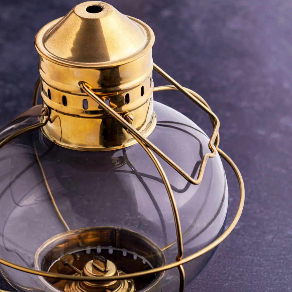 garrett-wade Brass “Onion”-Style Oil Lamp