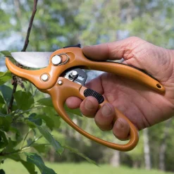 garrett-wade Garrett Wade Ratcheting Hand Pruner & Sheath Online