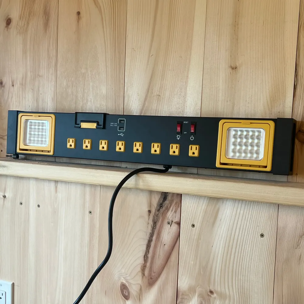 Garrett Wade Heavy Duty Metal Power Strip Clearance