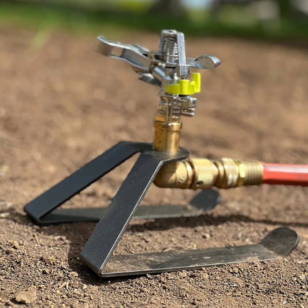 garrett-wade Italian-Made Wide-Area Sprinkler with Metal Sled