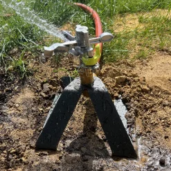 garrett-wade Italian-Made Wide-Area Sprinkler with Metal Sled