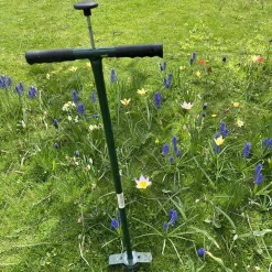 Garrett Wade Stand-up Bulb Planter