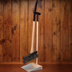 garrett-wade Stand-Up Dustpan and Broom