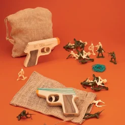 Garrett Wade Toy Rubber Band Rifle w/ Soldiers Clearance